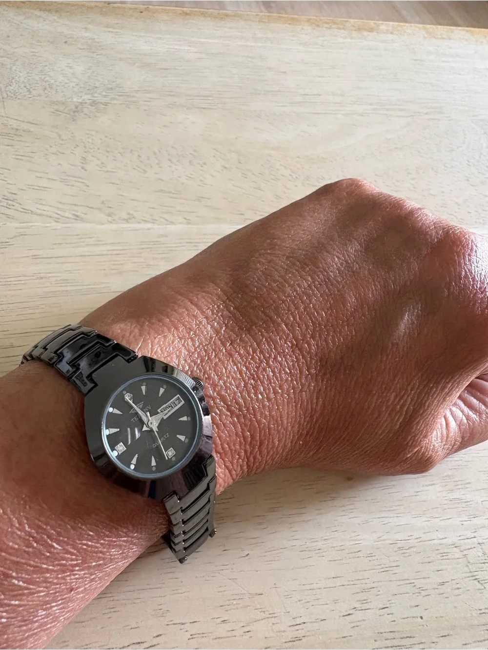 Black Stainless Steel Quartz Watch - Unbranded